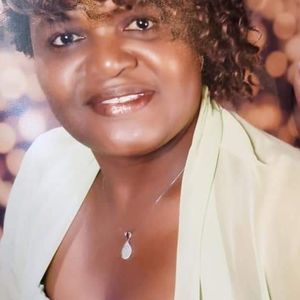 Meet your Posher, Debra